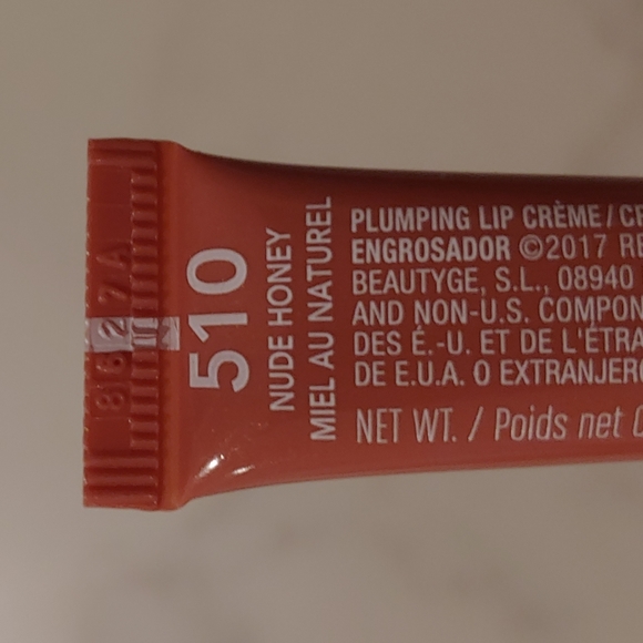 Lip product bundle - Picture 4 of 5
